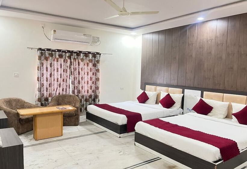 Hotelli The Royal Paradise Resort And Salt Yard