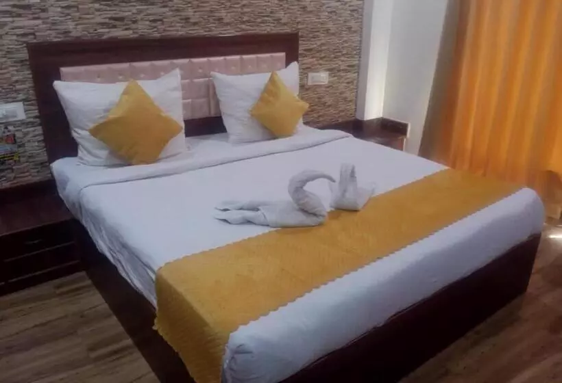 Hotelli The Royal Paradise Resort And Salt Yard