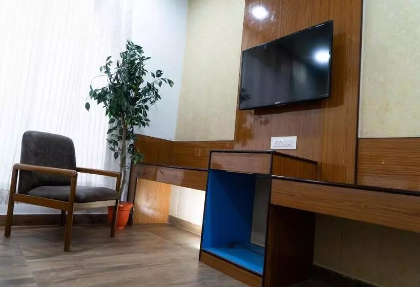 Hotelli The Royal Paradise Resort And Salt Yard