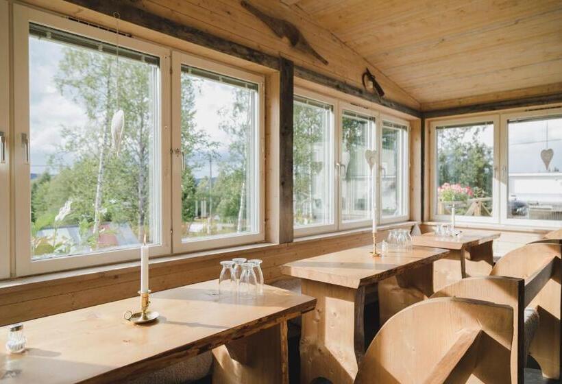 Järjagården Hostel