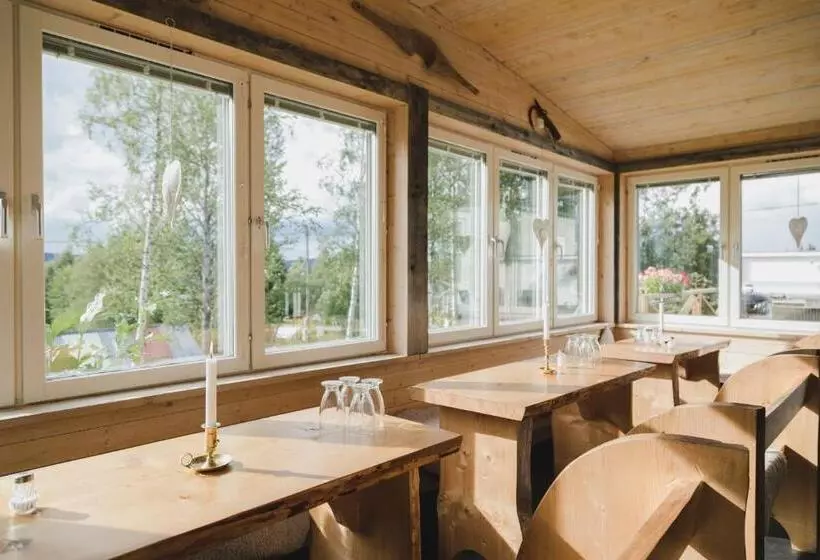 Järjagården Hostel