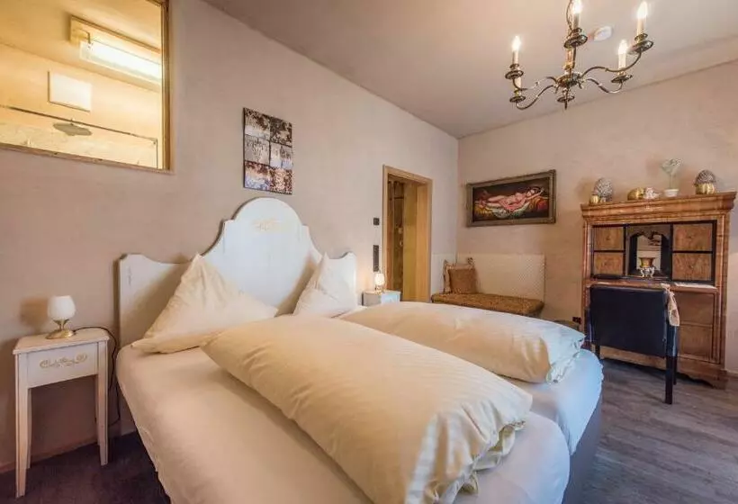 Landhotel Und Gasthof Hirsch Hüttenreute