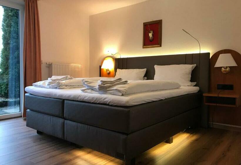 Landhotel Und Gasthof Hirsch Hüttenreute