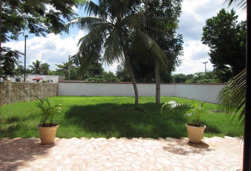 بنسيون Casa De Los Pianos