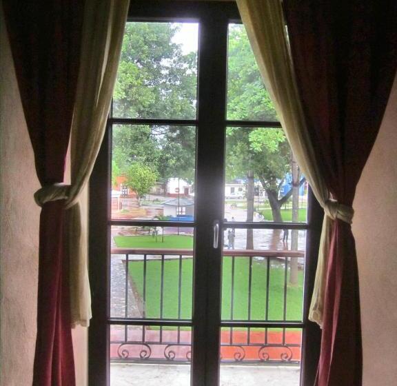 بنسيون Casa De Los Pianos