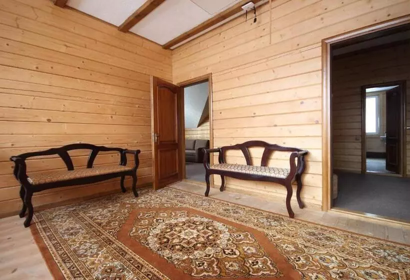 Majatalo Cottage Familiya