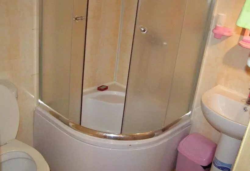 Majatalo Guest House Mandrivnyi Rooms&apartments