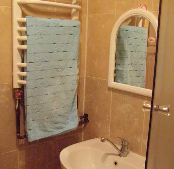 Majatalo Guest House Mandrivnyi Rooms&apartments