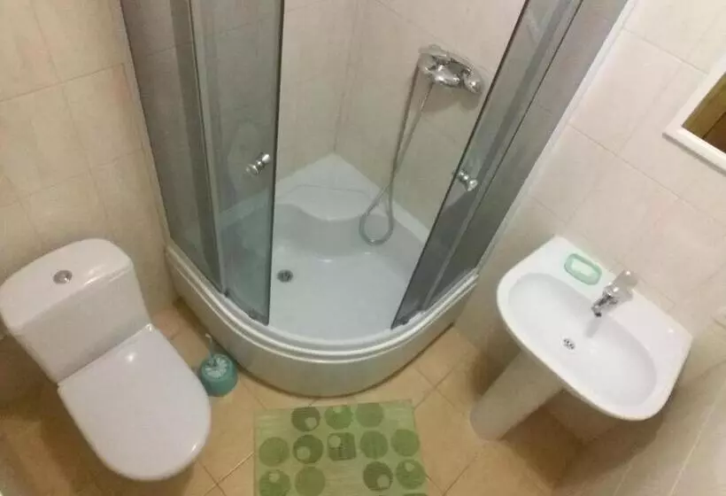 Majatalo Guest House Mandrivnyi Rooms&apartments