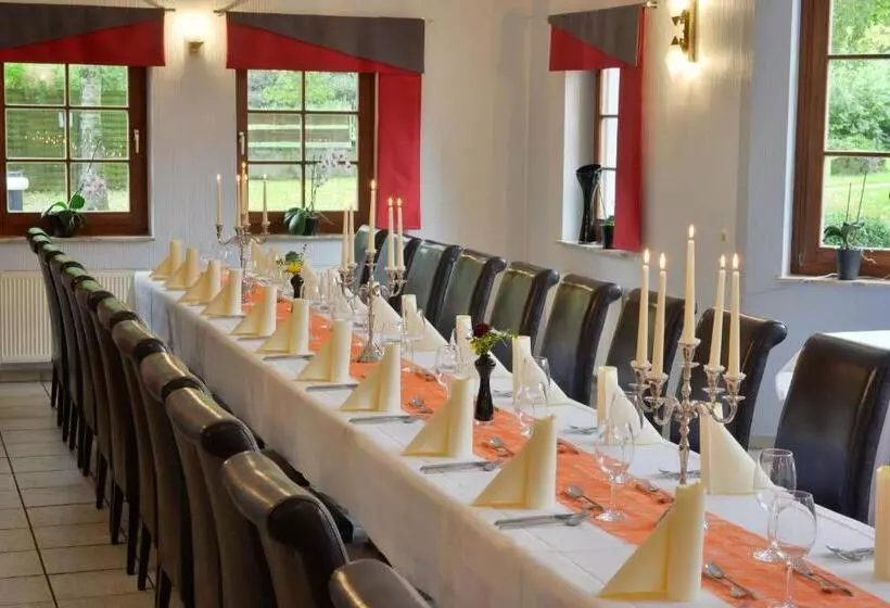 Majatalo & Restaurant Lengefelder Warte