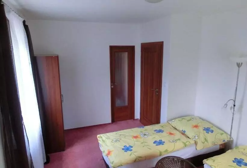 Majatalo Vila Evička