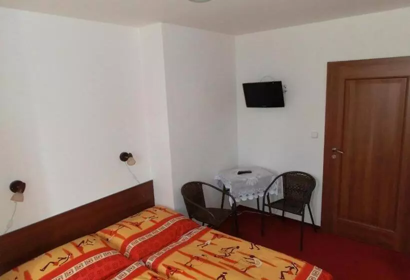 Majatalo Vila Evička