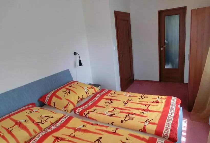 Majatalo Vila Evička