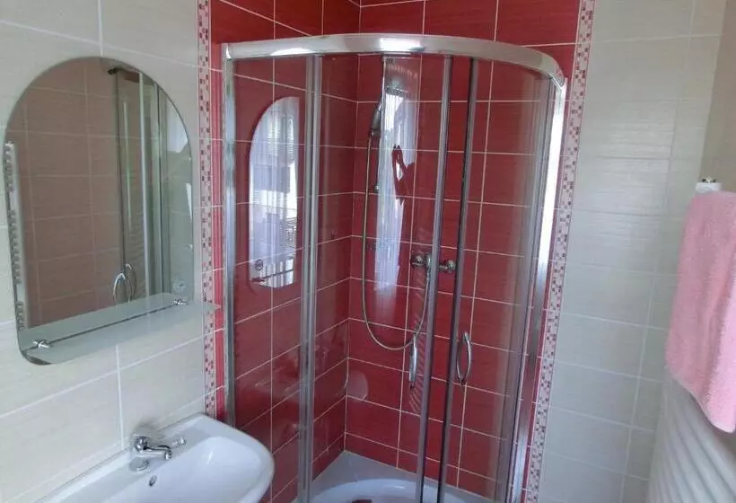 Majatalo Vila Evička