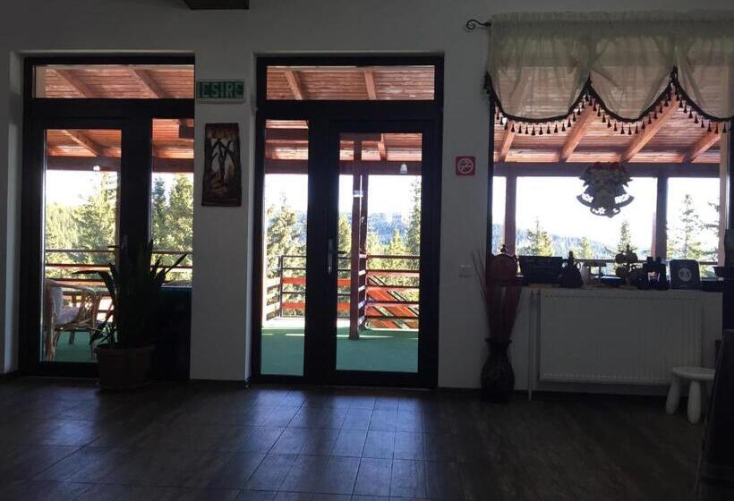 פנסיון Vila Ozon