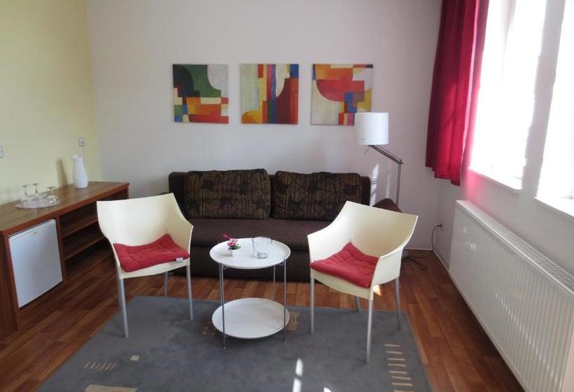 פנסיון Zur Wildgans