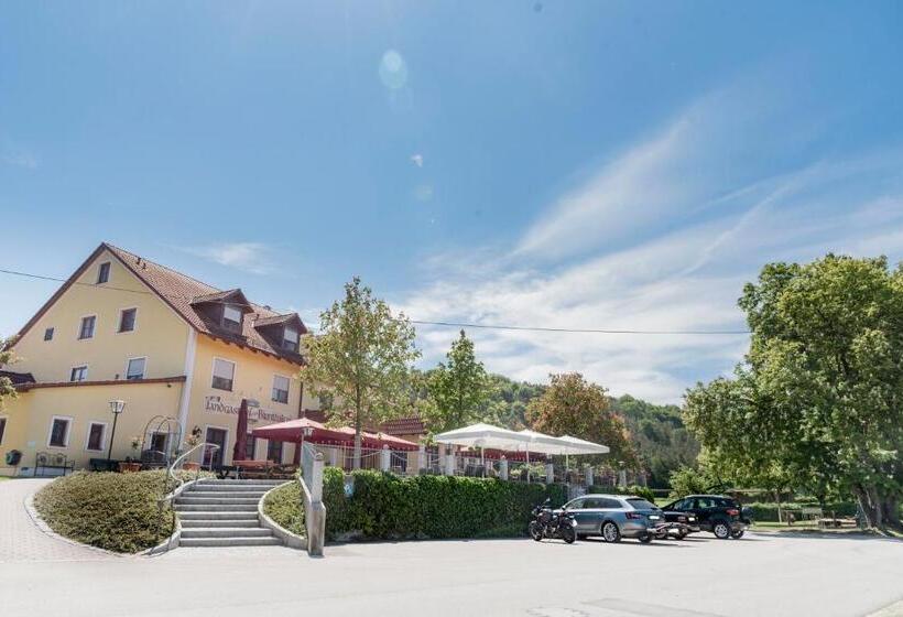 & Pension Zum Birnthaler