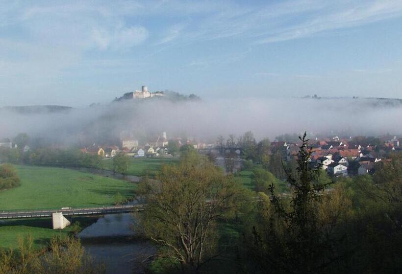 & Pension Zum Birnthaler