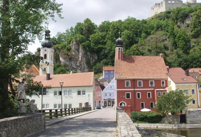 & Pension Zum Birnthaler