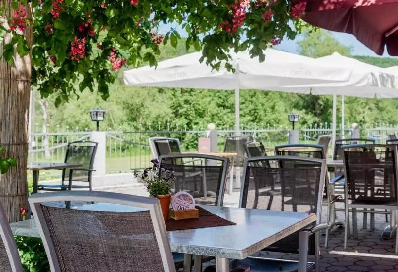 & Pension Zum Birnthaler