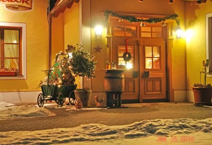 & Pension Zum Birnthaler