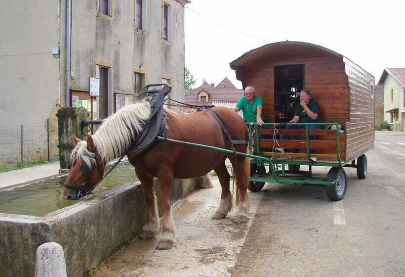 ユースホステル Auberge Le Sillet