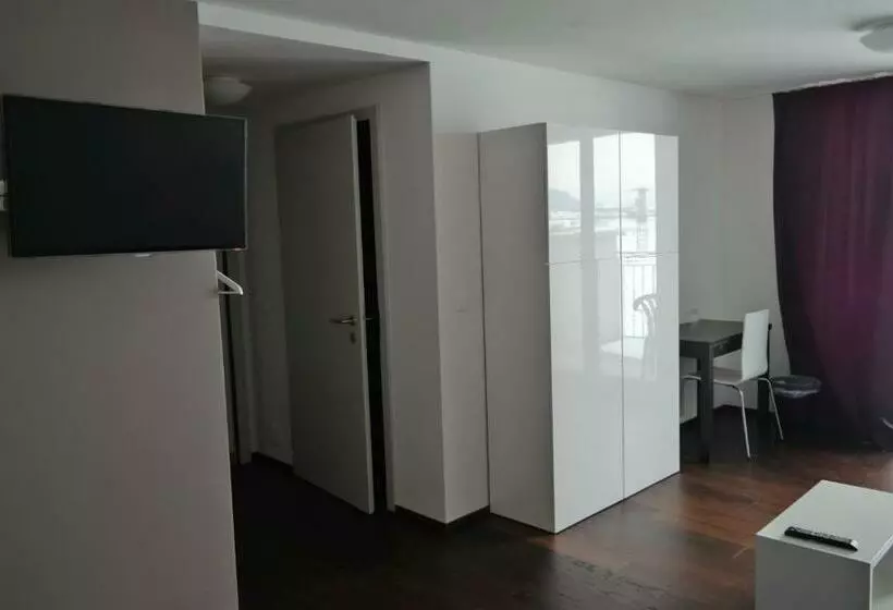 ユースホステル Gasthaus Zum Ochsen