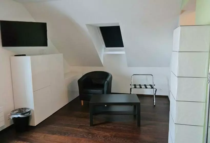 ユースホステル Gasthaus Zum Ochsen