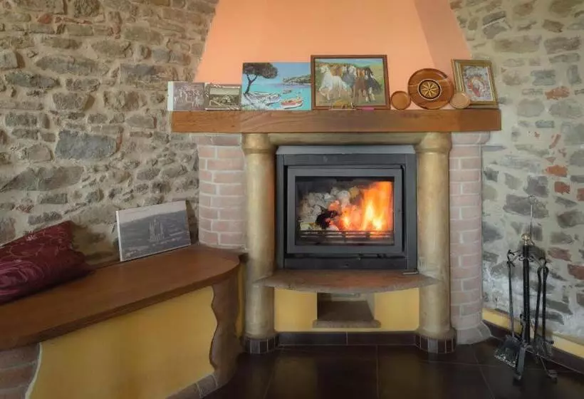 Aamiaismajoitus (B&B) All'ombra Del Castello