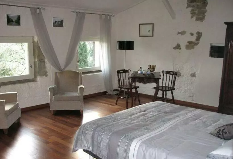 تختخواب و صبحانه Chambres D Hôtes Domaine Saint Joly