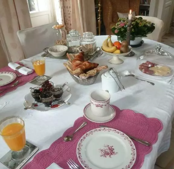 Aamiaismajoitus (B&B) Clos De La Rose