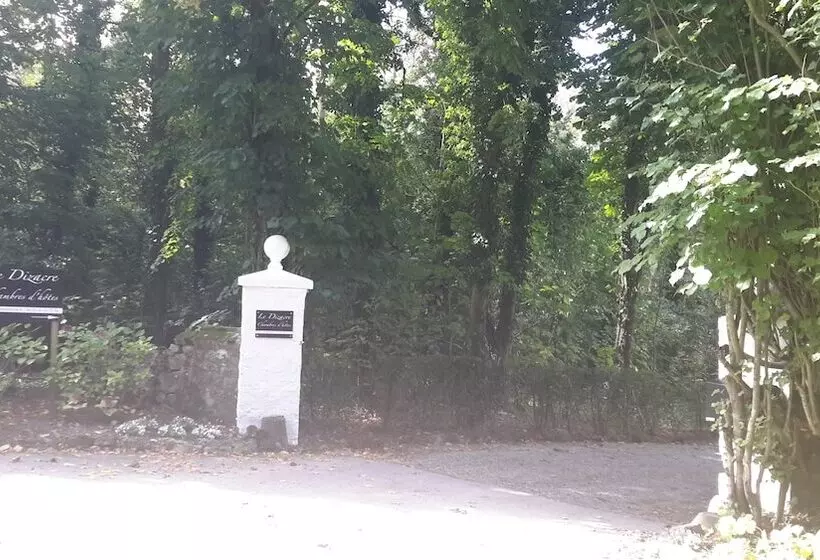 ベッドアンドブレックファースト La Ferme Du Dizacre