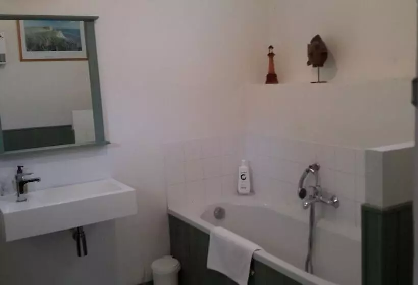 ベッドアンドブレックファースト La Ferme Du Dizacre