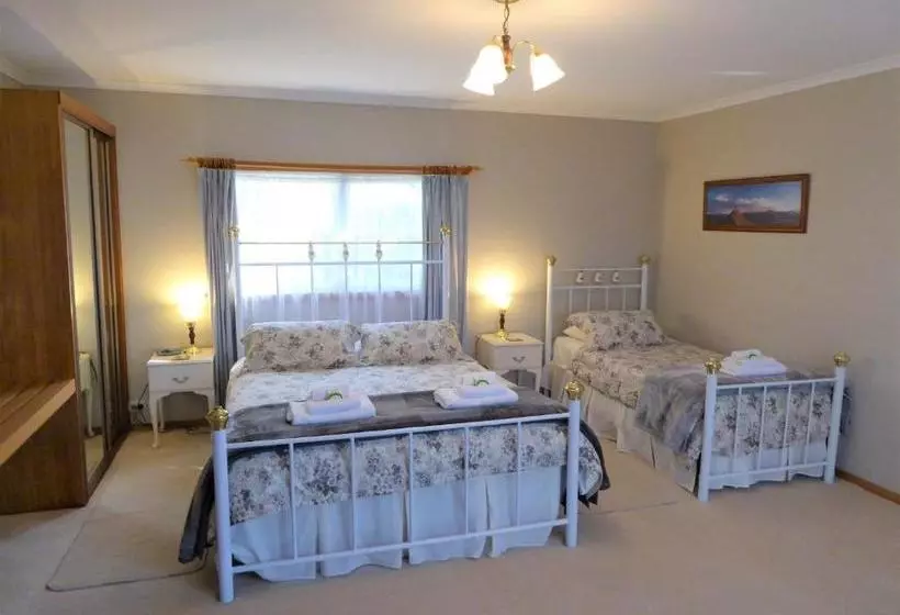 Aamiaismajoitus (B&B) Tamar River Retreat