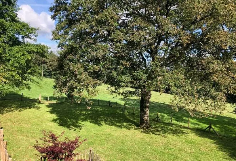 Aamiaismajoitus (B&B) Tillac Chambres D'hôtes