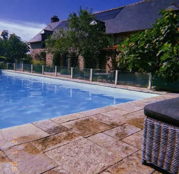 Aamiaismajoitus (B&B) Tillac Chambres D'hôtes