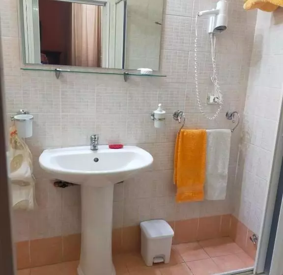 Aamiaismajoitus (B&B) Villa Genny