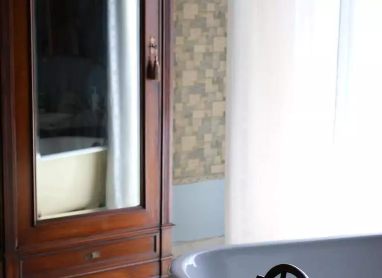 Aamiaismajoitus (B&B) Villa Genny