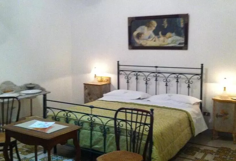 Aamiaismajoitus (B&B) Villa Genny