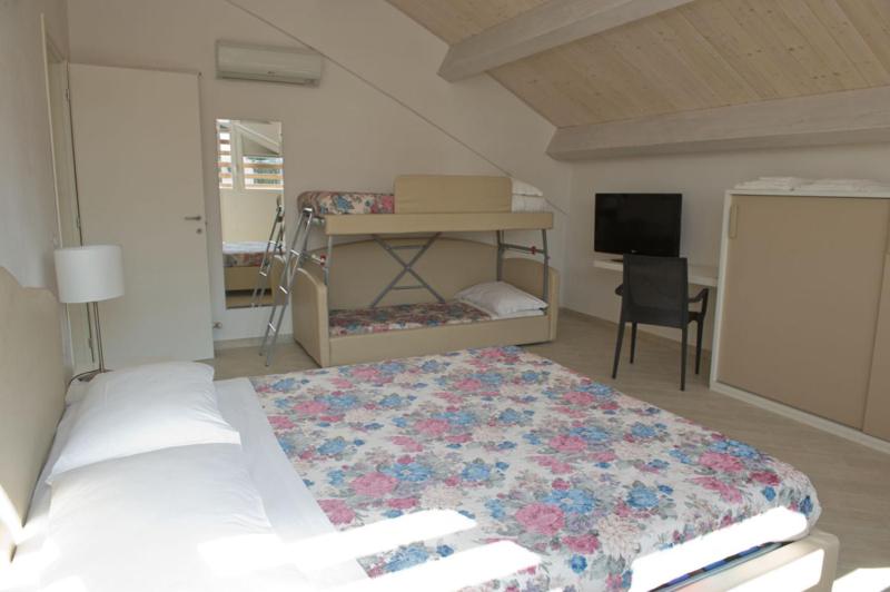 Camera & Caffè Cenni