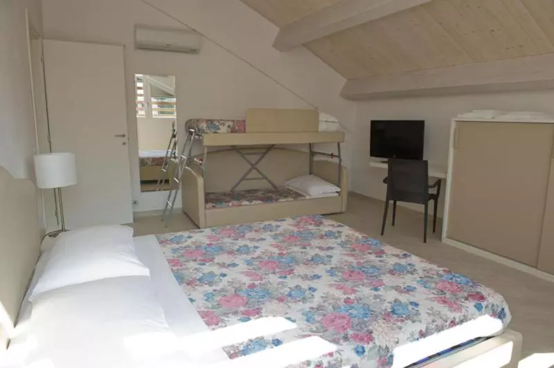 Camera & Caffè Cenni