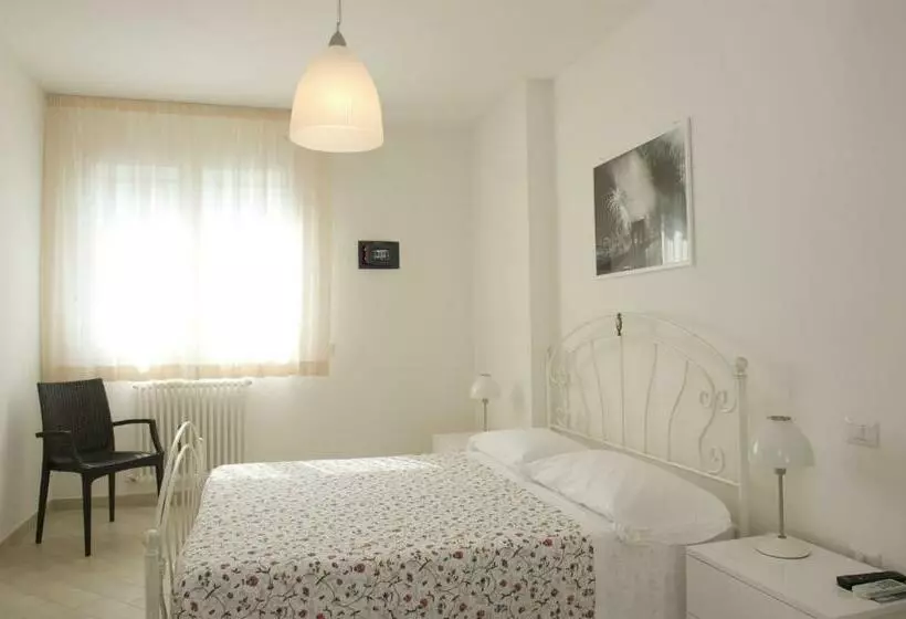 Camera & Caffè Cenni