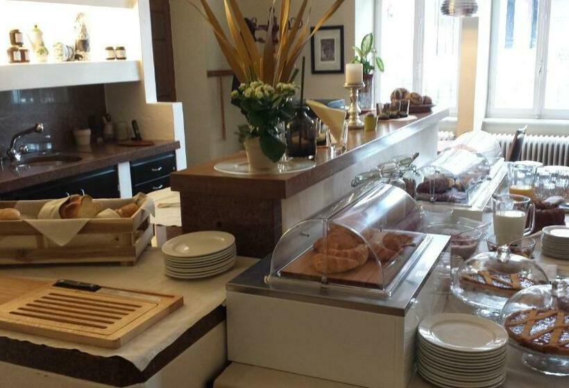 Отель Albergo Della Posta