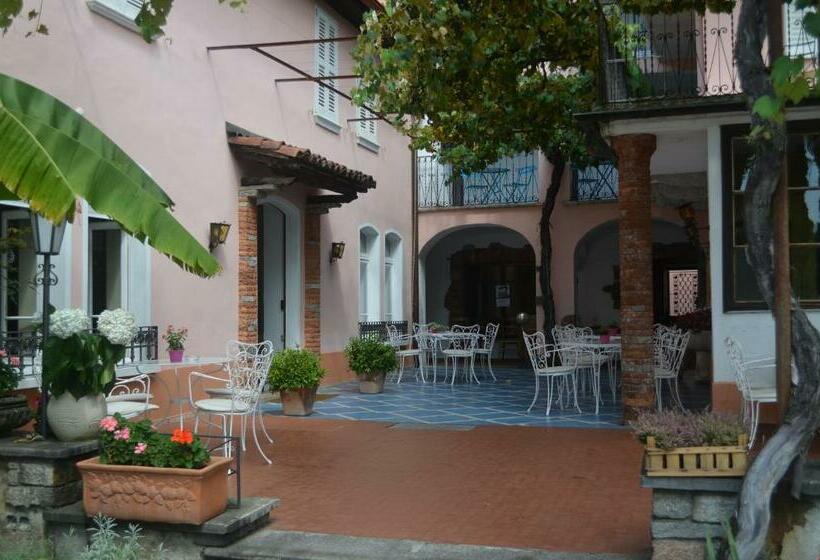 Отель Albergo Della Posta