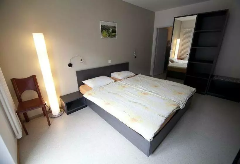 Hotelli Albergo Elvezia