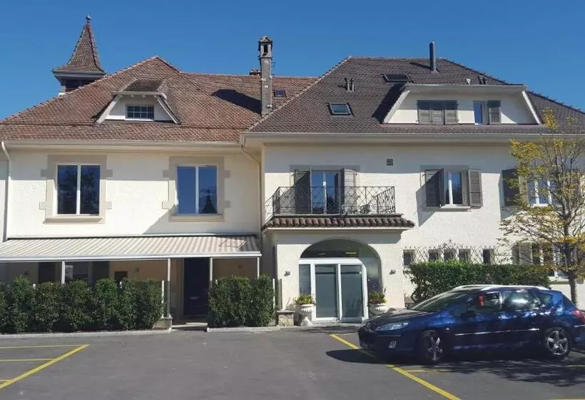 ホテル Auberge De Founex