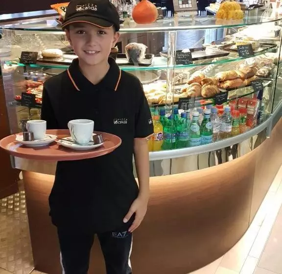 ホテル Auberge De Founex