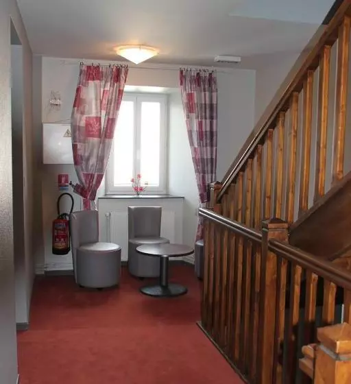 Hotelli Auberge De La Planèze