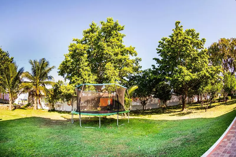 ホテル Capital O Oxtankah,chetumal Bay