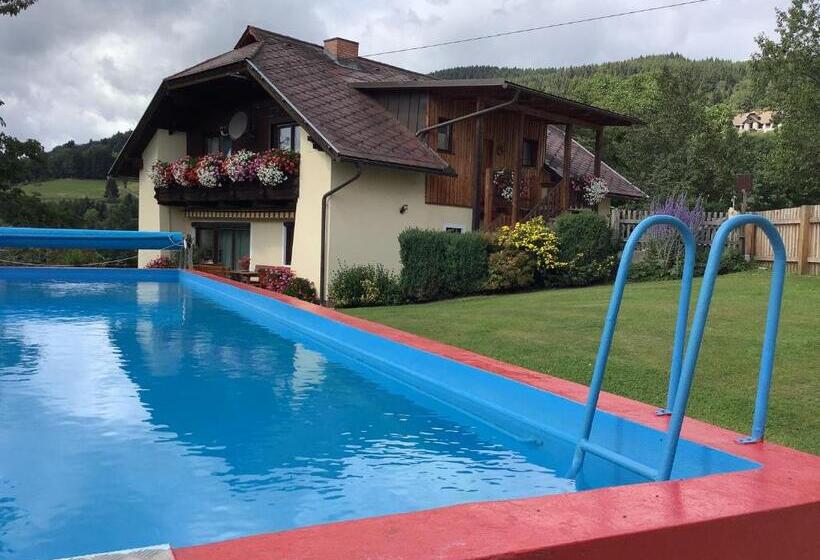 فندق Kniebergerhof